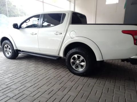 L200 triton sport hpe