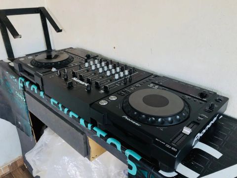 Cdj 850K pioneer + Mixer Numark M6 