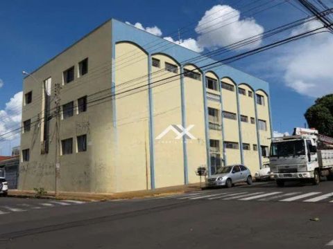 Apartamento com 1 dormitório para alugar, 45 m² por R$ 992,00/mês - Edificio Rosalina - Ba
