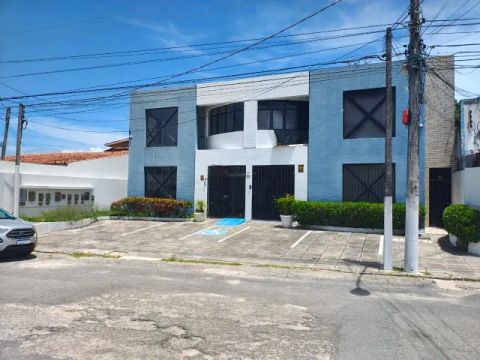 Aluguel prédio comercial na melhor localização do farol