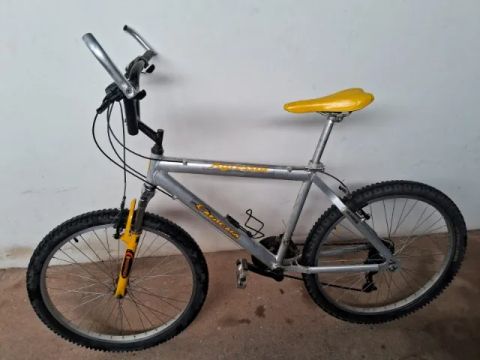 BICICLETA SUNDOW MAGNA AGRESSOR, ARO 26, BARATA