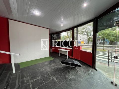 Venda de Casa Comercial em Santos - Oportunidade Única, no canal 01