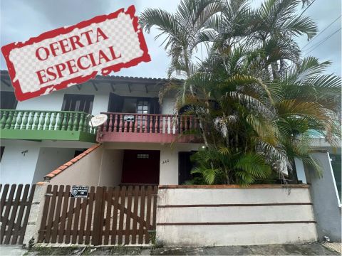 Casa Geminada - Ótima Oportunidade!