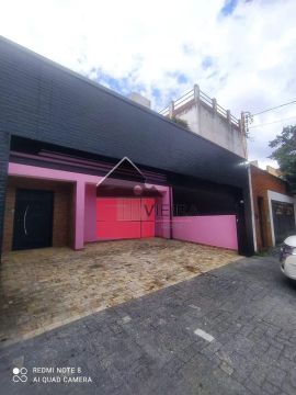 Excelente casa à venda e para locação, totalmente reformada e adaptada para Clínica Médica