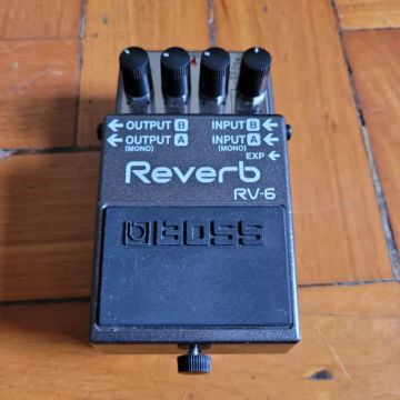 Pedal Reverb BOSS Rv6