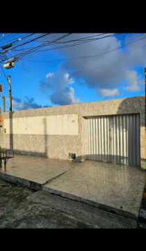 Casa à venda em ótima localização