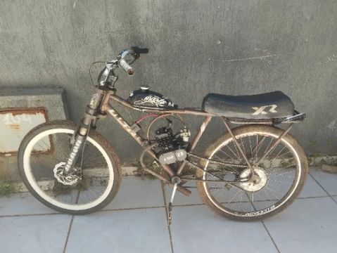 Vendo  bicicleta motorizada 80cc ou troco por uma TV
