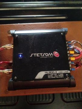 Amplificador Stetsom HL800.4 entrego