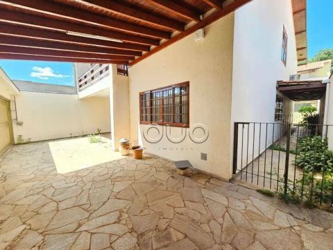 Casa com 4 dormitórios para alugar, 265 m² por R$ 4.460,00/mês - Nova Piracicaba - Piracic