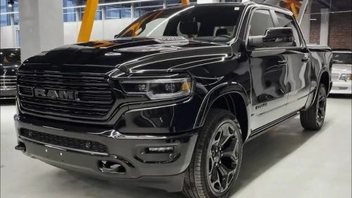 RAM 1500 NIGHT EDITION 2025 