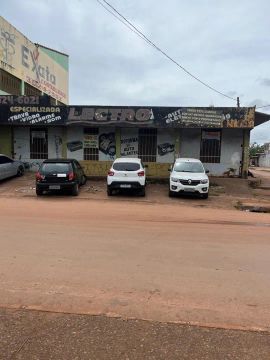 Grande loja de esquina