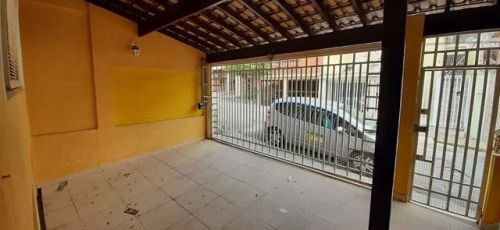 Linda Casa Térrea Reformada, 1 suite, 3 dorms e 2 vagas - FL22