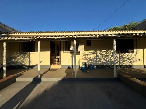 Quarto para Alugar - Aconchegante e com Varanda