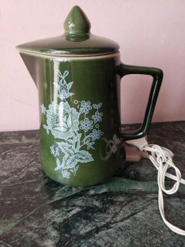 Cafeteira Elétrica em Porcelana 