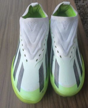 Adidas semi-novo