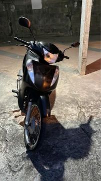 Moto Honda Biz - Preta - Ótimo estado