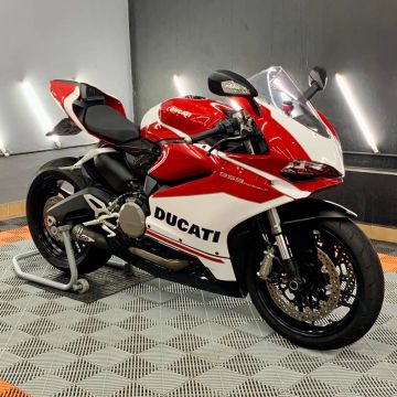 Ducati 959 panigali ano 2018  unico dono baixo km novíssima (sem detalhes)