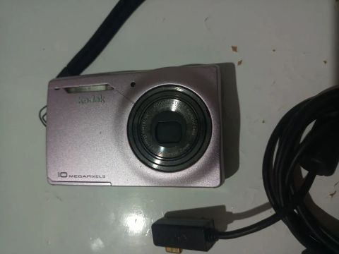 Câmera Digital Kodak 10 Megapixels M1033- HD