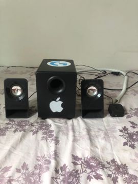 Caixa de Som 2.1 Logitech
