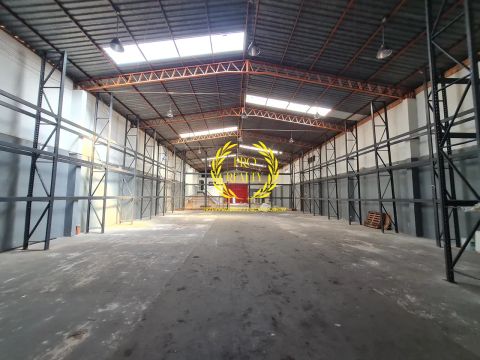 Imóvel para aluguel com 1500 metros quadrados em Lírio do Vale - Manaus - AM
