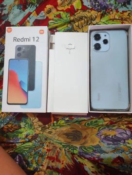 Xiaomi Redmi 12 