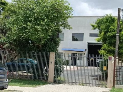 Excelente Barracão a venda no Boqueirão 723 m2 em Curitiba PR