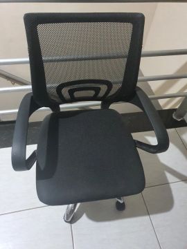 Cadeira de Escritório Giratória Mesh Preta