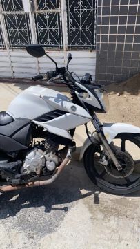 Yamaha fazer 150 / 2014 / SED