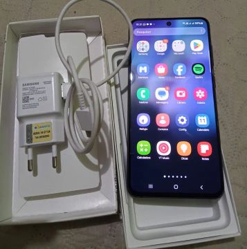 Samsung S21 FE 
