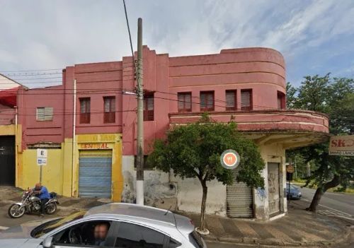 VENDE-SE PRÉDIO COMERCIAL - LOCALIZAÇÃO PRIVILEGIADA