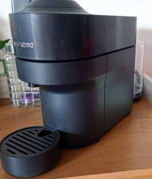 Nespresso Vertuo preta NOVA + 30 cápsulas de café expresso