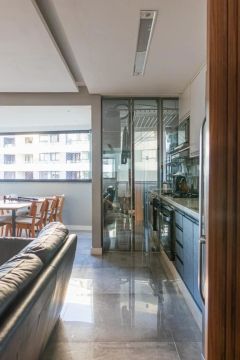 Vendo apartamento, 70m², 2/4, varanda, 1 vaga. Alphaville I.