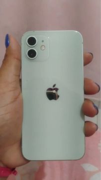 iPhone 12 