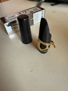 Boquilha saxofone alto Vandoren V16 A8 S+ 