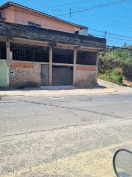 LOJA À VENDA