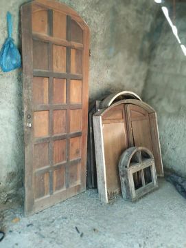 Janela porta basculante 