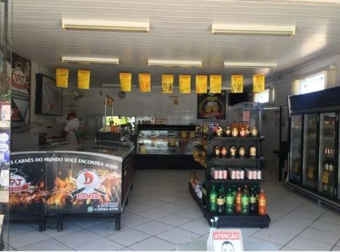 Vendo Casa de Carnes Bem Estabelecida - Oportunidade de Negócio!