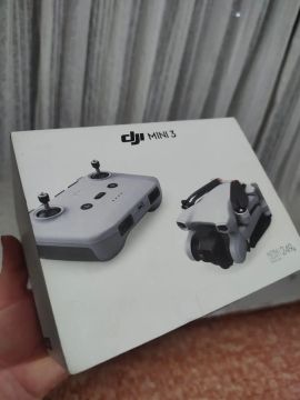 Drone DJI Mini 3 + sd 64gb kodak