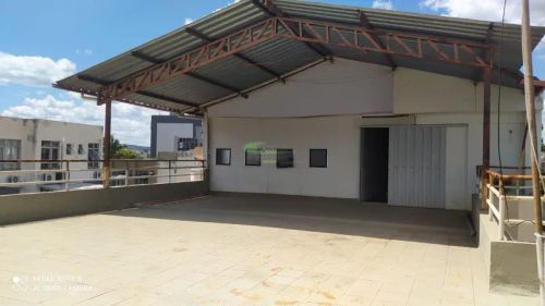 Andar corrido com 6 salas - A¡rea externa frente e fundo - centro de Betim