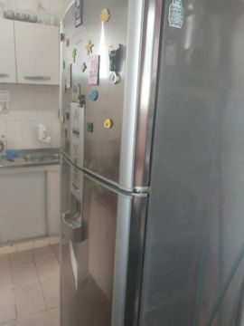Geladeira brastemp com 460 litros metalica em bom estado