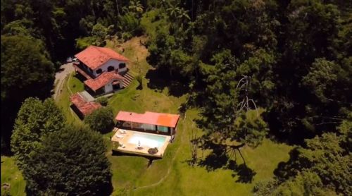Casa aluguel temporada/diaria, 5 quartos, churrasqueira, sauna, campo, piscinaa