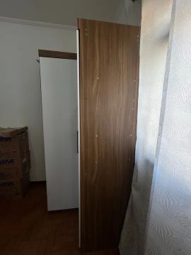 Guarda-Roupas de Quina Amadeirado