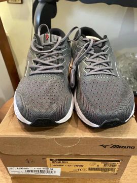 Tênis Mizuno 41 novo na caixa