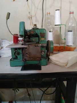 Mesa de Costura Industrial Ovelock e Zig Zag 242 Singer Revisada