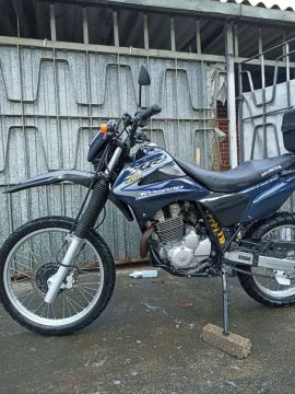 Xr 250 TORNADO 2005 (azul perolizado royal- paralama e rabeta preto Honda)