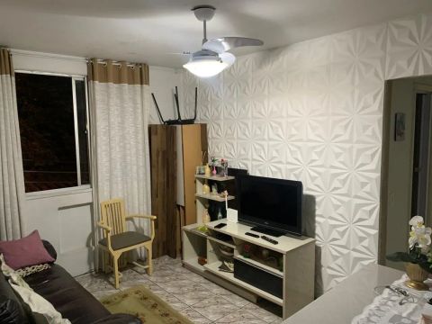 Imóvel para venda possui 50 metros quadrados com 1 quarto em Padre Miguel - Rio de Janeiro