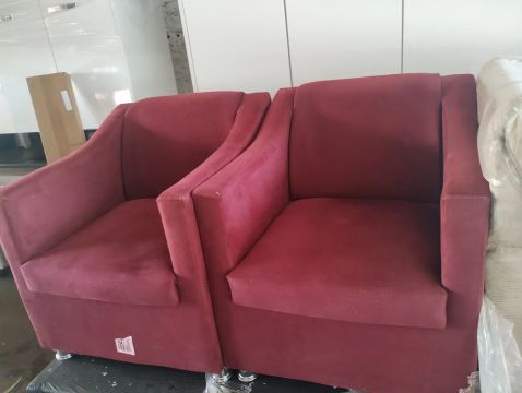 Par de Poltronas em Suede Vermelho