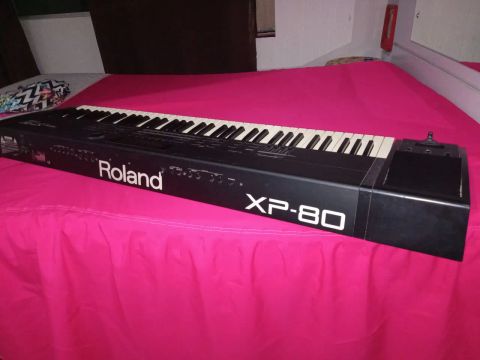 Teclado Roland XP-80