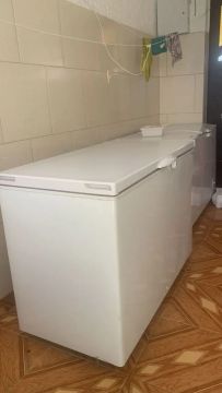 Vendo freezer 410 litros praticamente novo 