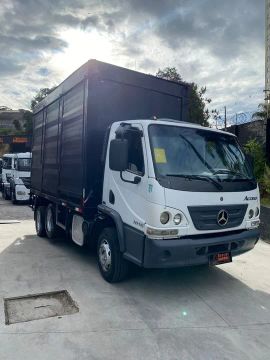 Mb Accelo 1016 2014 Truck baú de bebidas